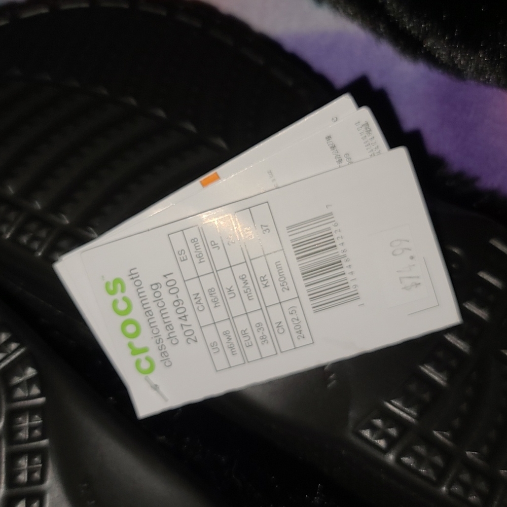 Crocs - Picture 17 of 17